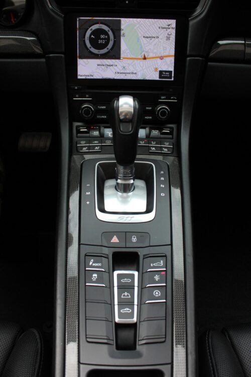 2018 PORSCHE 911 - Image 13