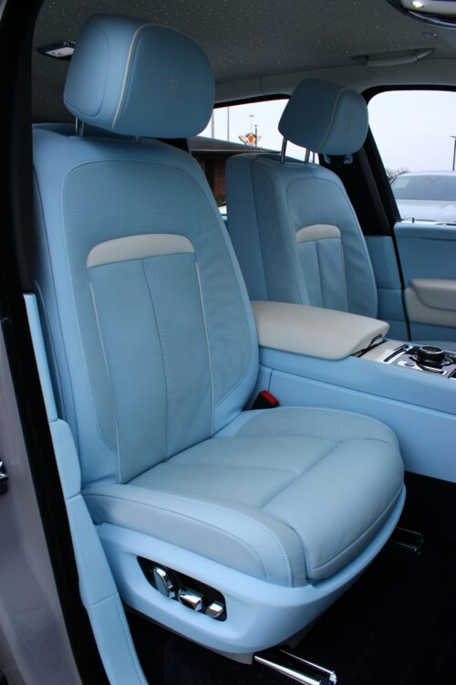 2023 ROLLS-ROYCE Cullinan - Image 32