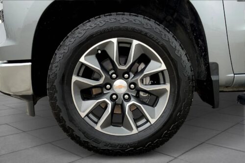 2024 CHEVROLET Silverado - Image 39