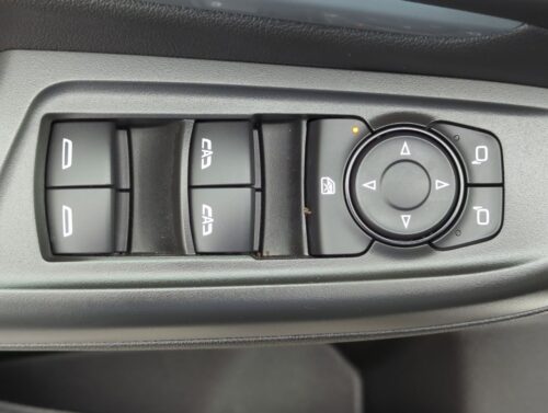 2023 CHEVROLET Bolt EUV - Image 22