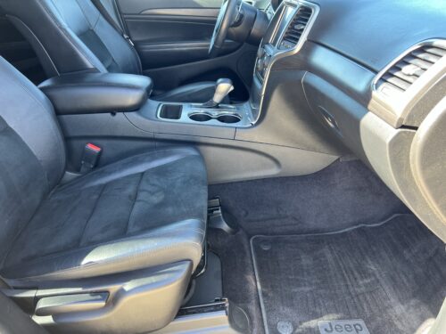 2017 JEEP Grand Cherokee - Image 16
