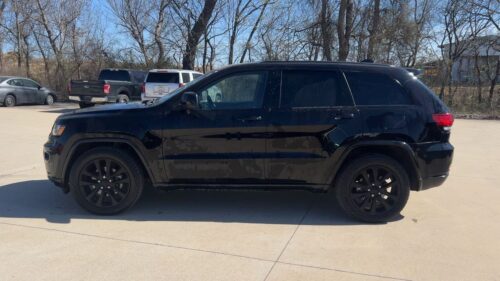 2017 JEEP Grand Cherokee - Image 6
