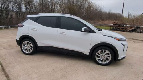 2023 CHEVROLET Bolt EUV - Image 2