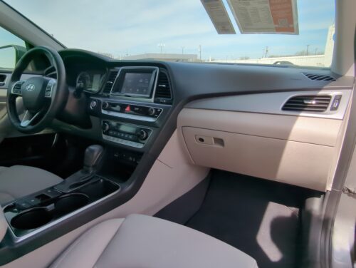 2019 Hyundai Sonata - Image 15