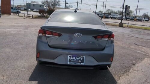 2019 Hyundai Sonata - Image 4