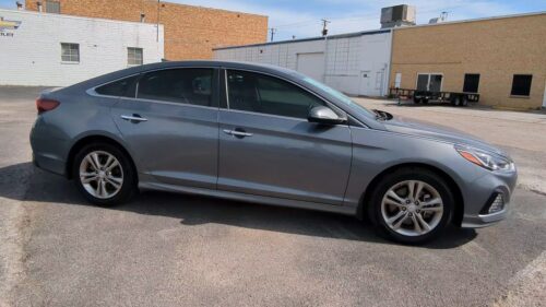 2019 Hyundai Sonata - Image 2