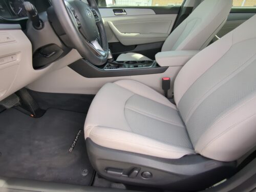 2019 Hyundai Sonata - Image 24