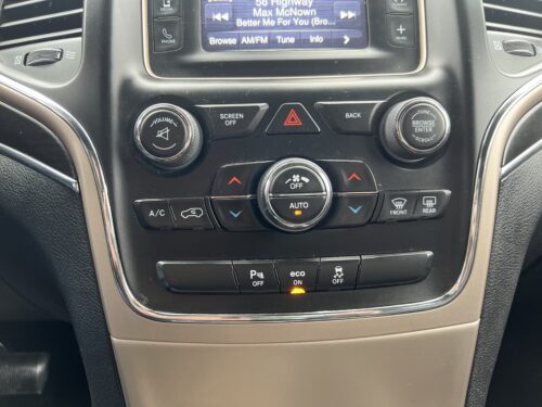 2014 JEEP Grand Cherokee - Image 26