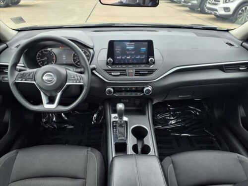 2022 NISSAN Altima - Image 29