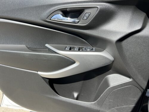 2024 CHEVROLET Trax - Image 21