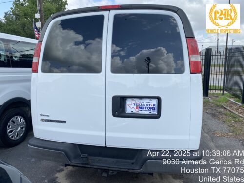 2017 CHEVROLET Express - Image 38
