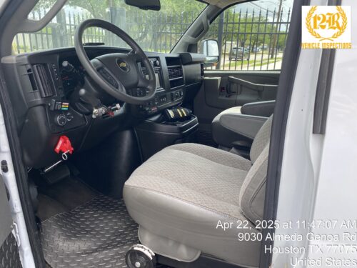 2017 CHEVROLET Express - Image 27