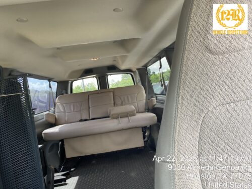 2017 CHEVROLET Express - Image 25