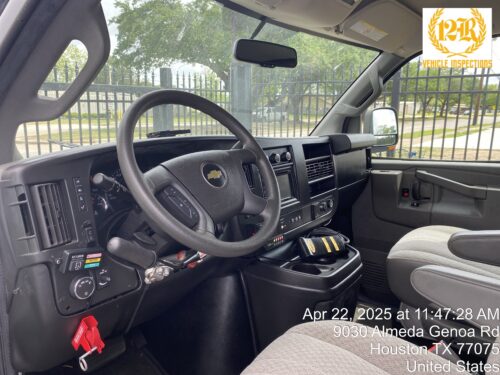2017 CHEVROLET Express - Image 22