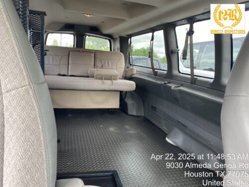 2017 CHEVROLET Express - Image 19