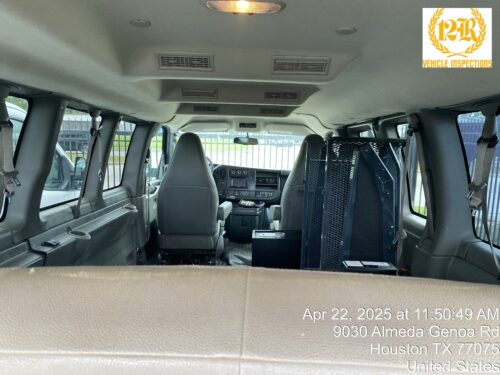 2017 CHEVROLET Express - Image 12