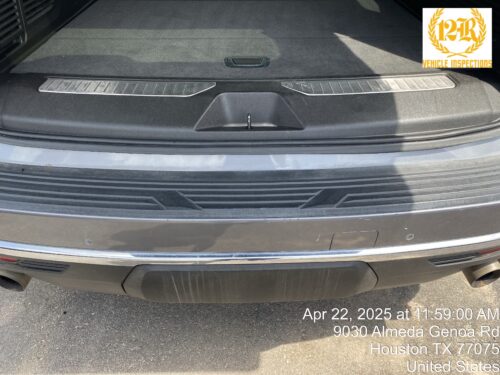 2021 CHEVROLET Suburban - Image 32