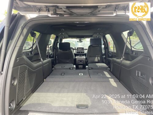 2021 CHEVROLET Suburban - Image 31