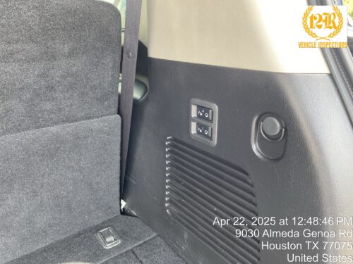 2017 INFINITI QX80 - Image 35