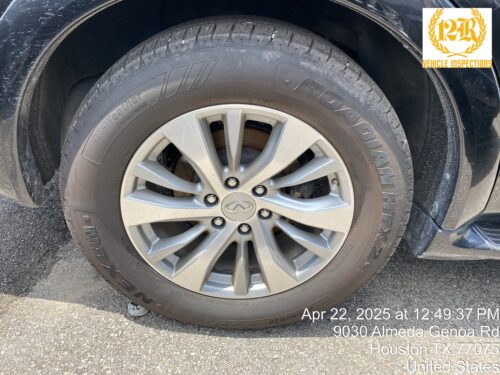 2017 INFINITI QX80 - Image 29