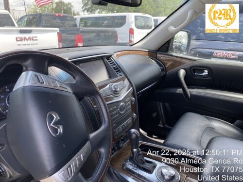 2017 INFINITI QX80 - Image 42