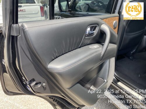 2017 INFINITI QX80 - Image 21