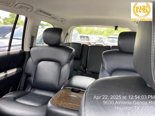 2017 INFINITI QX80 - Image 10