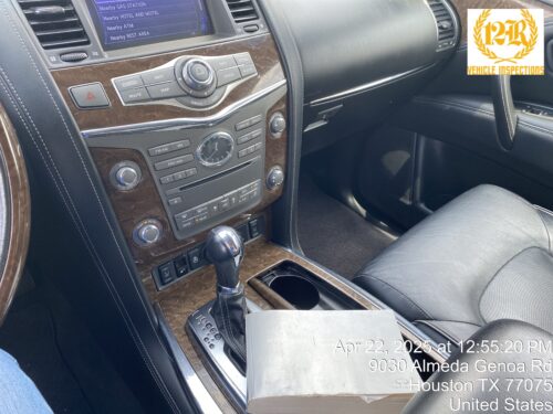 2017 INFINITI QX80 - Image 9