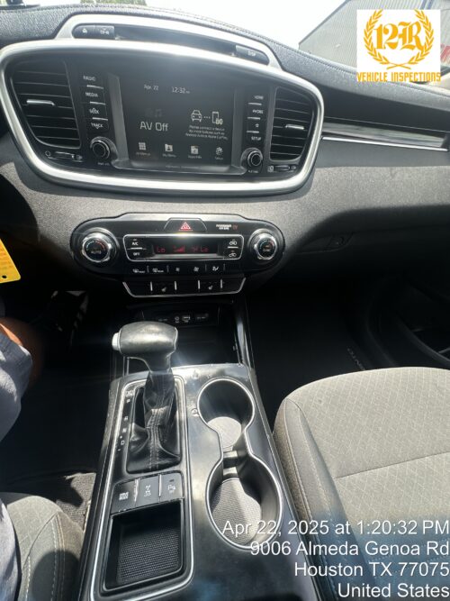 2019 KIA Sorento - Image 10