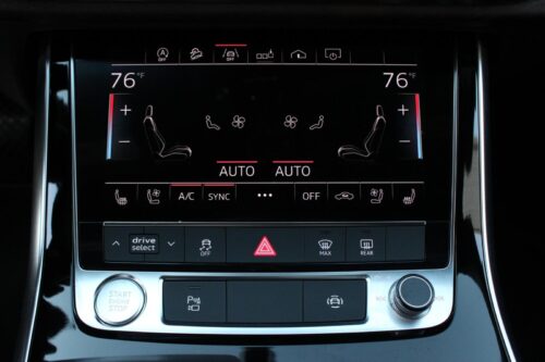 2019 AUDI Q8 - Image 19