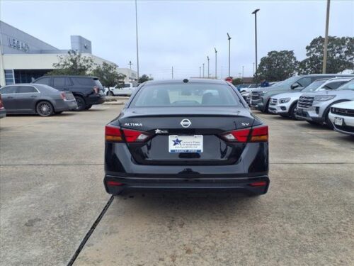 2022 NISSAN Altima - Image 5