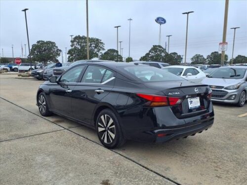 2022 NISSAN Altima - Image 4