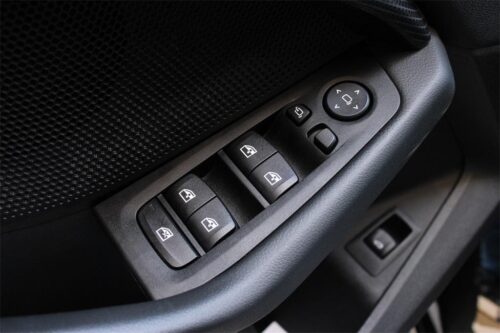 2022 BMW 228i - Image 9