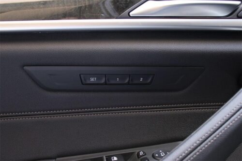 2021 BMW 530i - Image 9