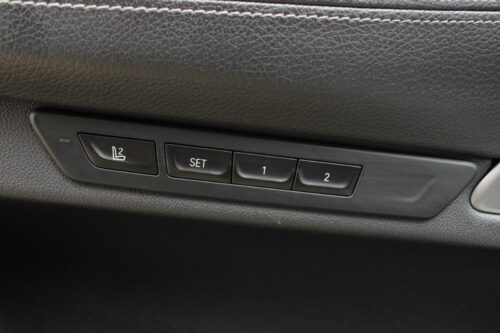 2021 BMW 740i - Image 8