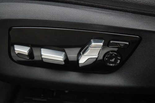 2021 BMW 740i - Image 7