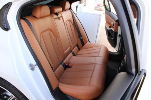 2023 BMW 330i - Image 10