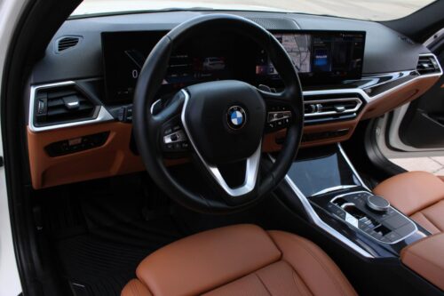 2023 BMW 330i - Image 29