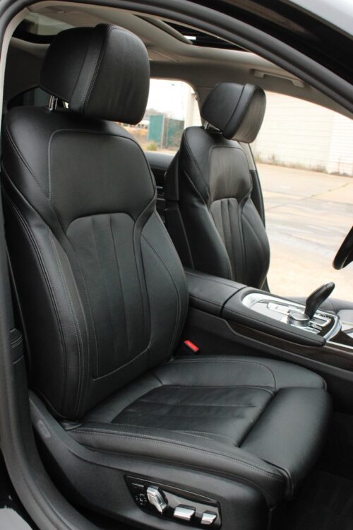 2021 BMW 740i - Image 22