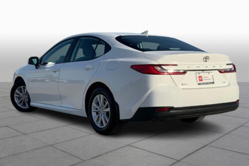 2025 TOYOTA Camry - Image 26