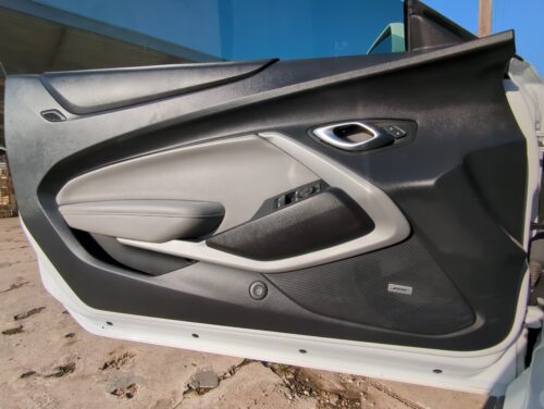 2023 CHEVROLET Camaro - Image 23