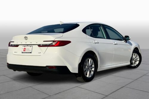 2025 TOYOTA Camry - Image 25