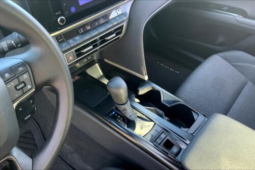 2025 TOYOTA Camry - Image 22