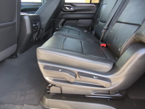 2023 CHEVROLET Suburban - Image 19