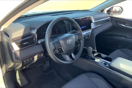 2025 TOYOTA Camry - Image 21