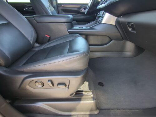 2023 CHEVROLET Suburban - Image 16