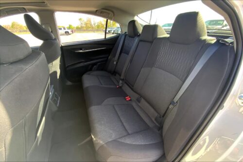 2025 TOYOTA Camry - Image 18