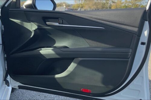 2025 TOYOTA Camry - Image 16