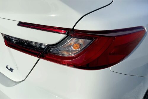 2025 TOYOTA Camry - Image 8