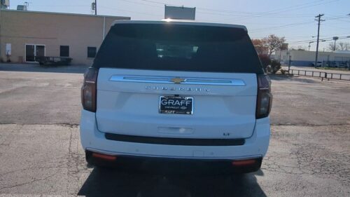 2023 CHEVROLET Suburban - Image 4